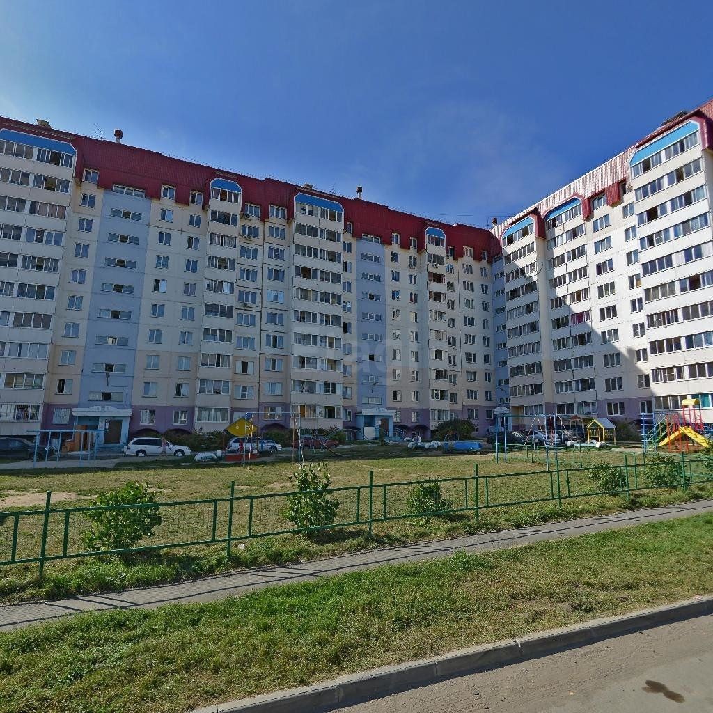 край. Алтайский, г. Барнаул, ул. Малахова, д. 97-фасад здания