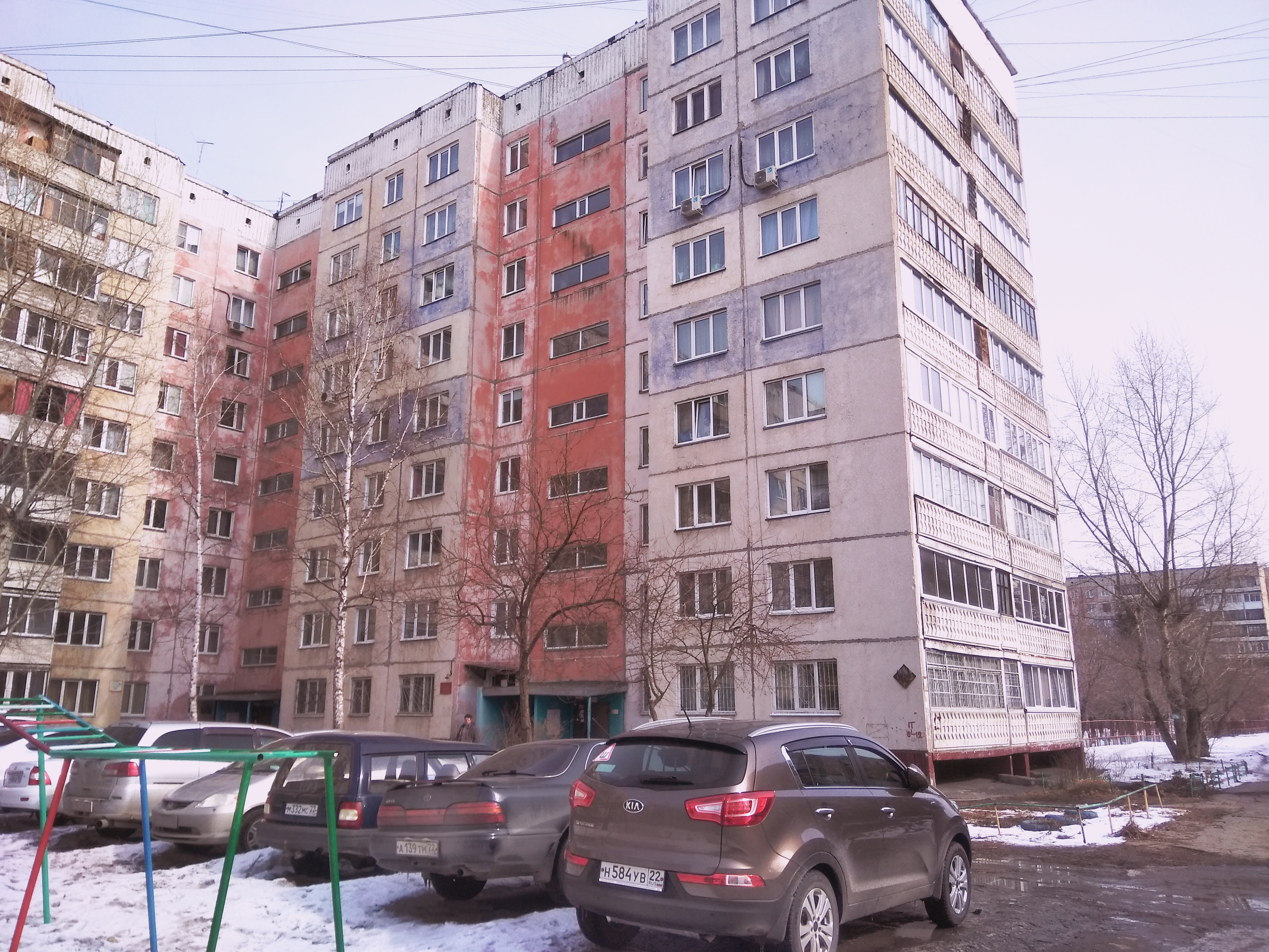 край. Алтайский, г. Барнаул, ул. Малахова, д. 107-фасад здания