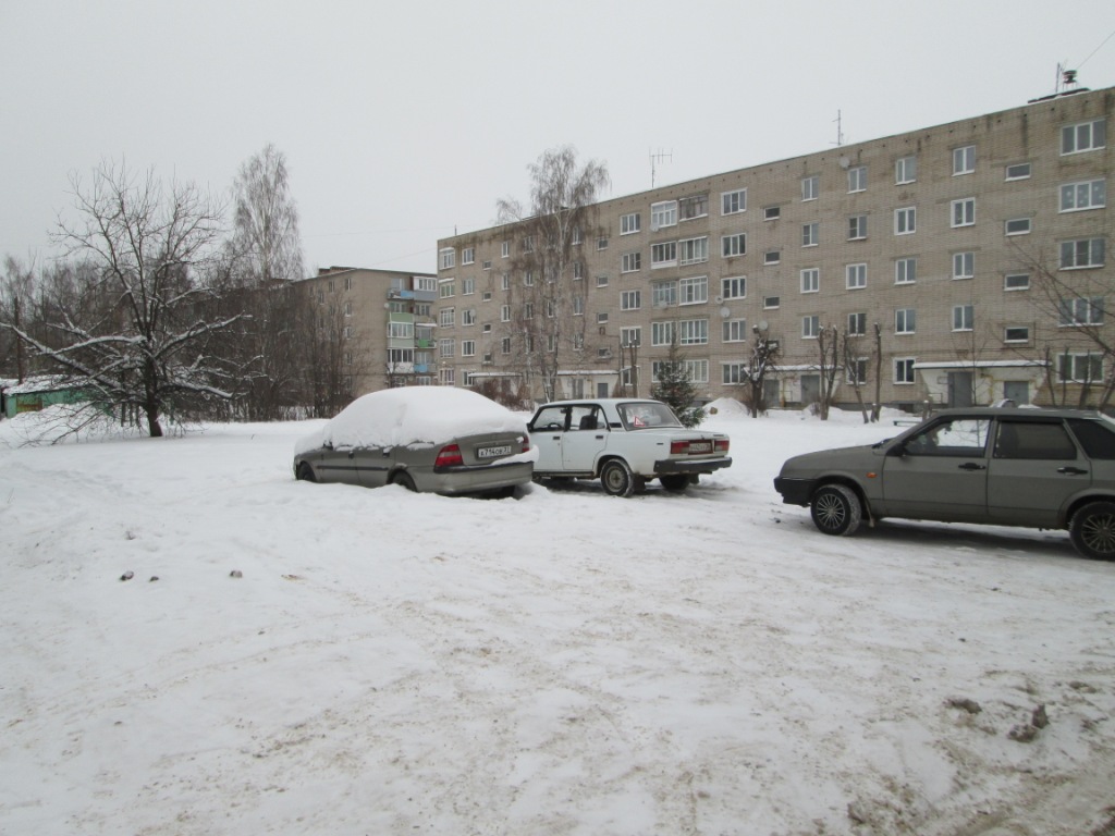 обл. Ивановская, р-н. Приволжский, г. Приволжск, ул. Железнодорожная, д. 20-придомовая территория