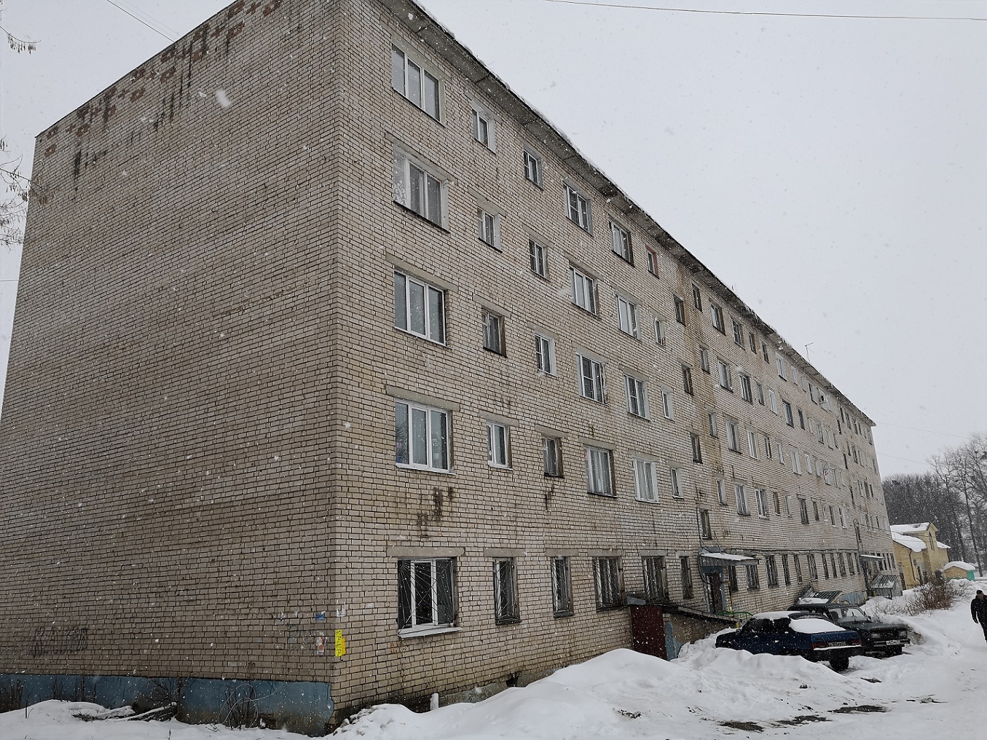 обл. Ивановская, р-н. Приволжский, г. Приволжск, ул. Московская Б., д. 3-фасад здания