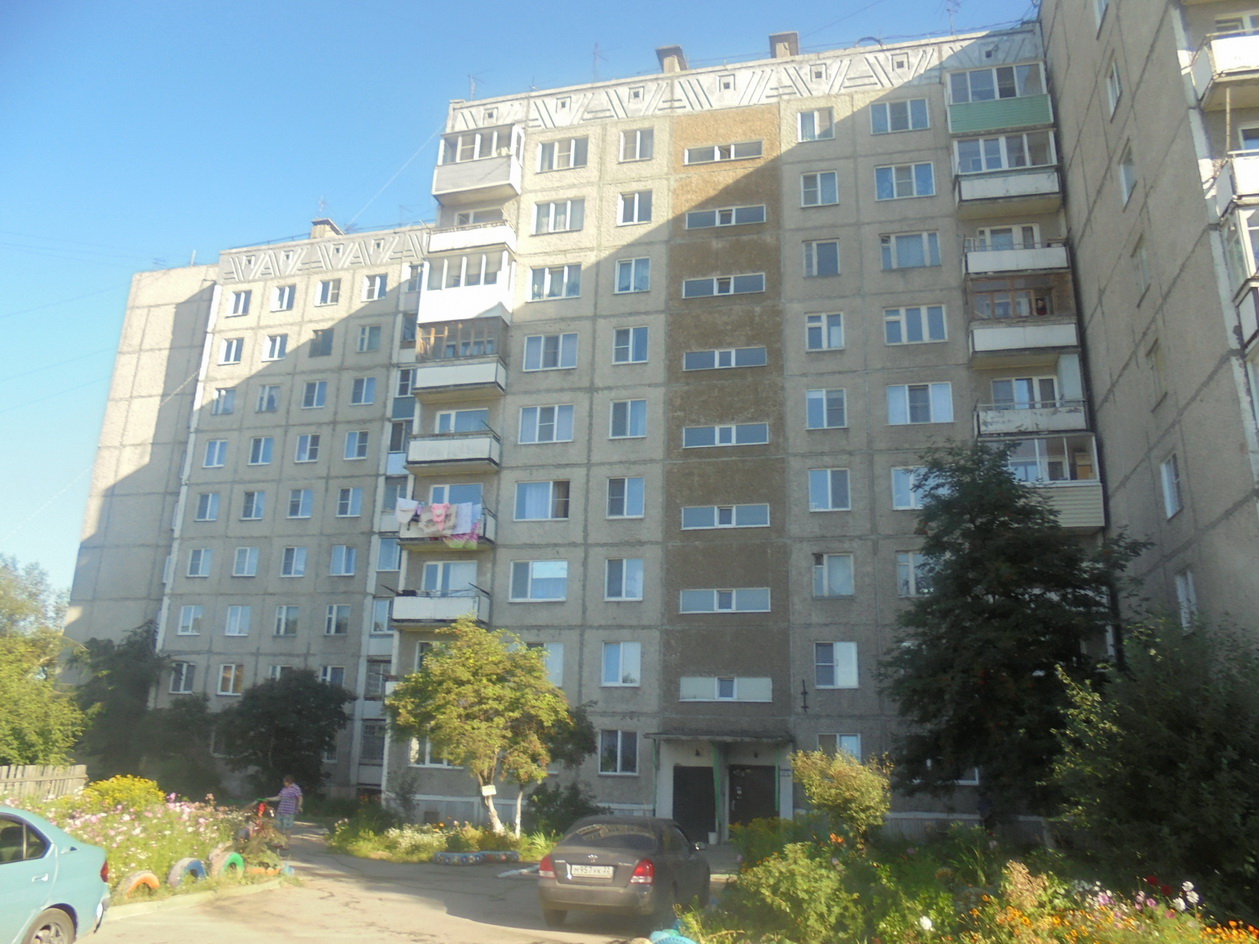край. Алтайский, г. Барнаул, ул. Маяковского, д. 4-фасад здания