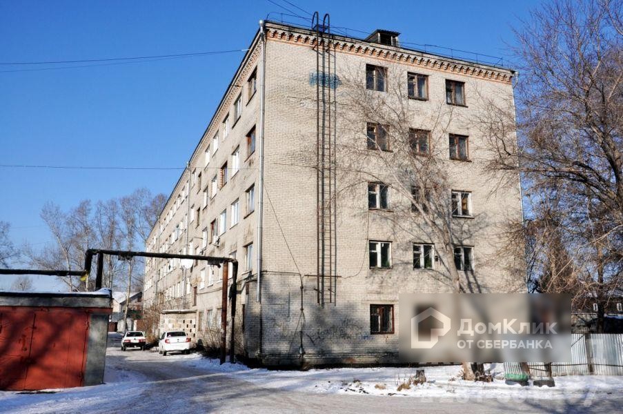 край. Алтайский, г. Барнаул, ул. Микронная, д. 137-фасад здания