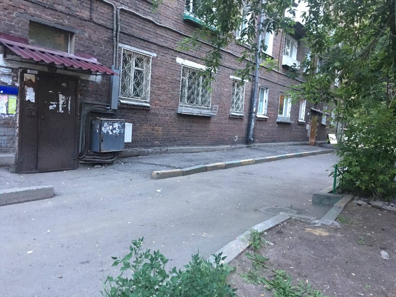 обл. Иркутская, г. Иркутск, ул. Баррикад, д. 141-фасад здания