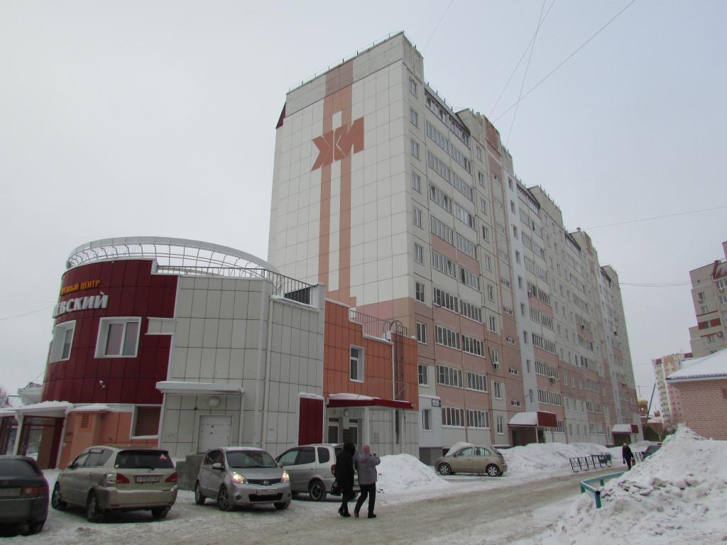 край. Алтайский, г. Барнаул, ул. Новгородская, д. 20-фасад здания