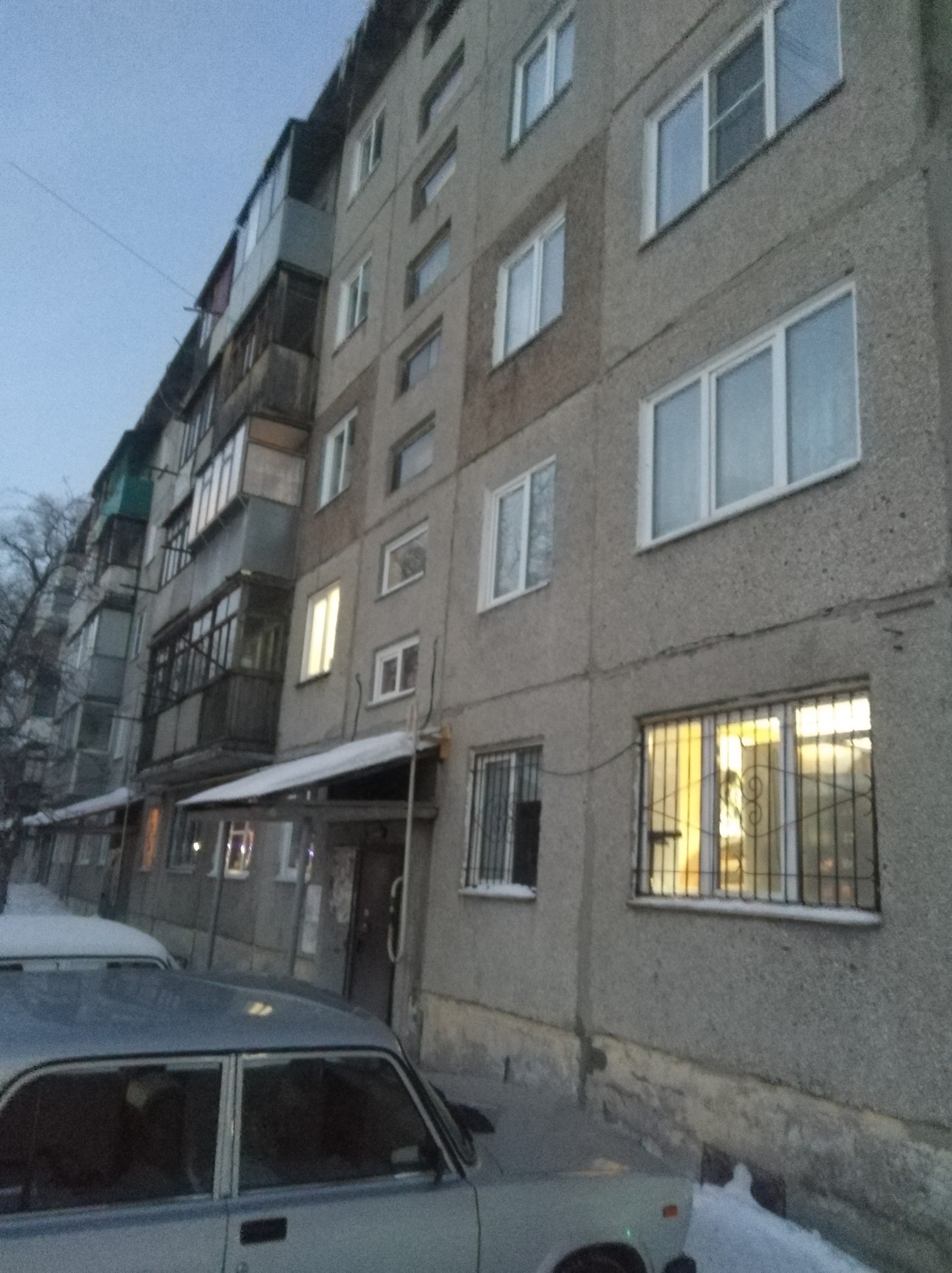край. Алтайский, г. Барнаул, ул. Новосибирская, д. 24-фасад здания