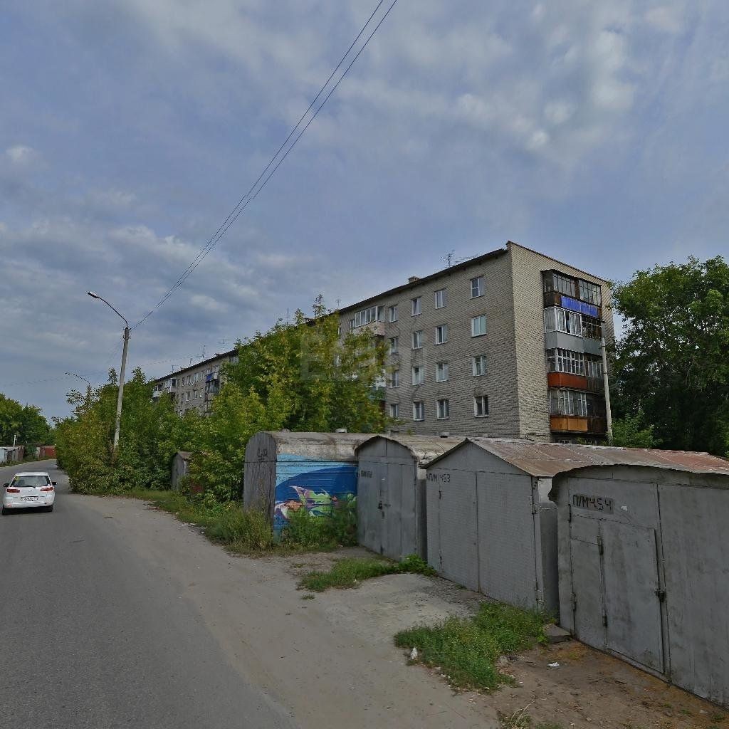 край. Алтайский, г. Барнаул, ул. Новоугольная, д. 24-фасад здания