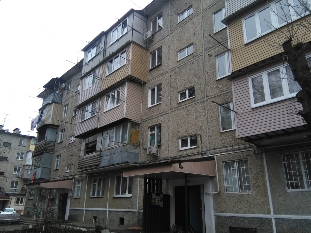 Респ. Кабардино-Балкарская, г. Нальчик, ул. Ашурова, д. 6-фасад здания