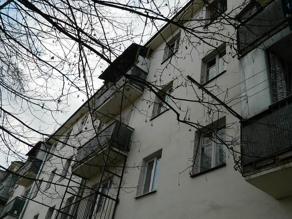 Респ. Кабардино-Балкарская, г. Нальчик, ул. Идарова, д. 1-фасад здания