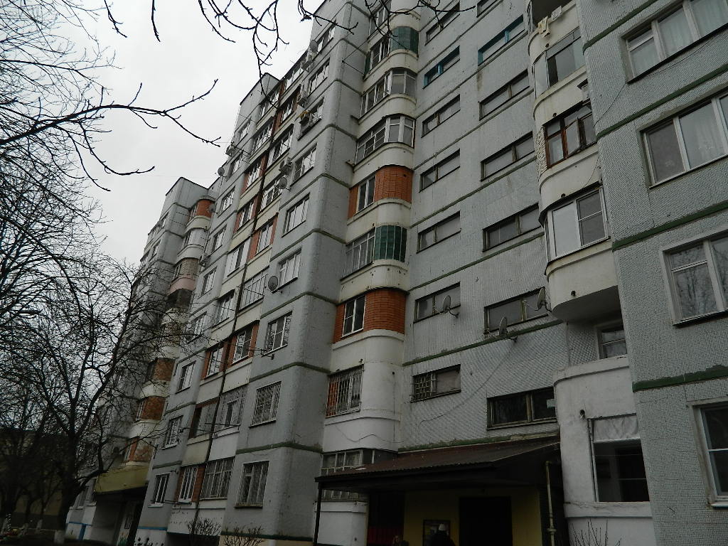 Респ. Кабардино-Балкарская, г. Нальчик, ул. Кабардинская, д. 208-фасад здания