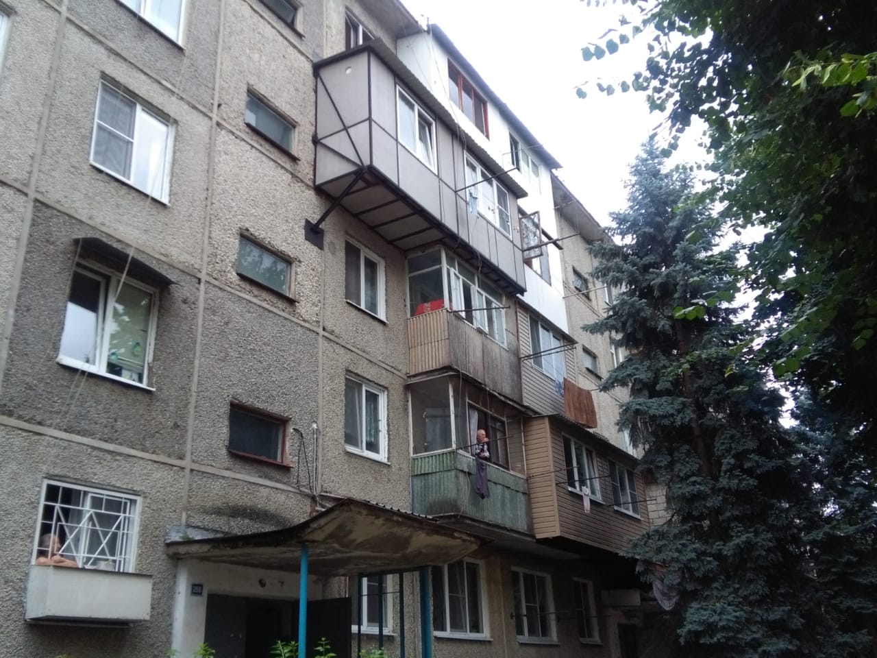 Респ. Кабардино-Балкарская, г. Нальчик, ул. Мальбахова, д. 28В-фасад здания