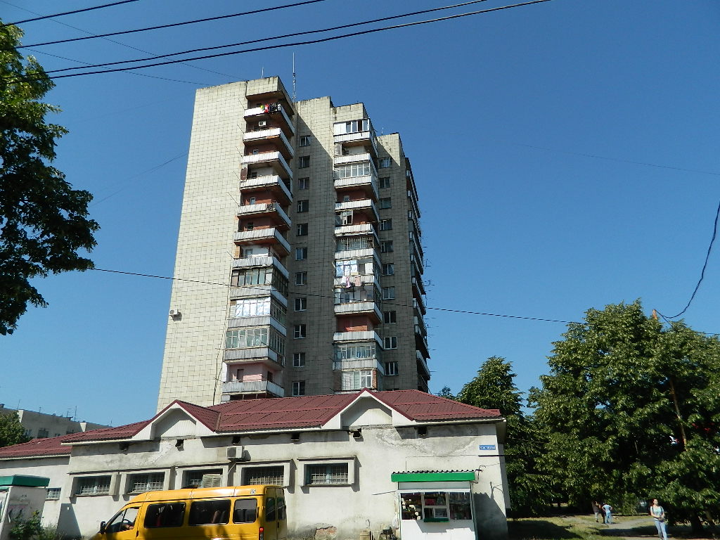 Респ. Кабардино-Балкарская, г. Нальчик, ул. Мусова, д. 10-фасад здания