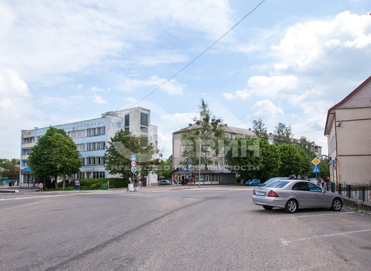 обл. Калининградская, р-н. Багратионовский, г. Багратионовск, ул. Багратиона, д. 21-придомовая территория