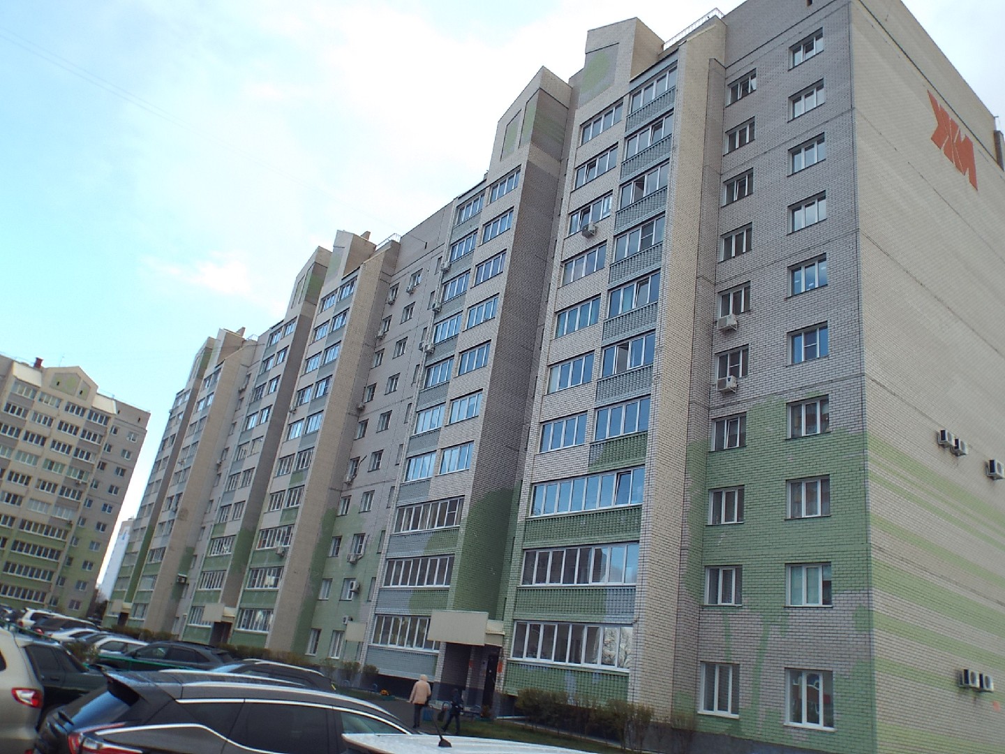 край. Алтайский, г. Барнаул, ул. Островского, д. 68е-фасад здания