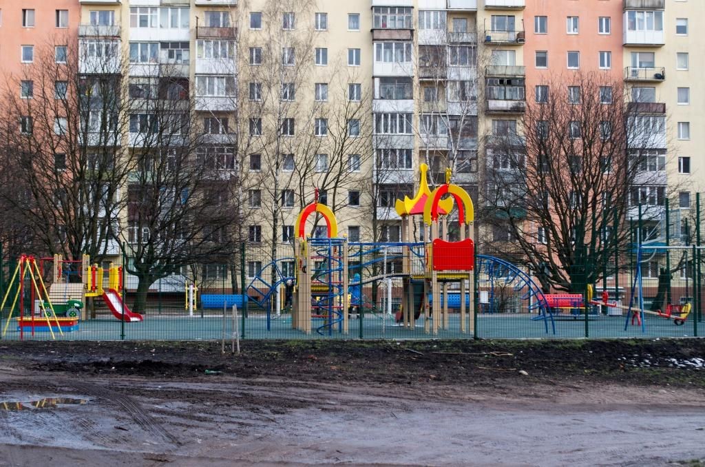 обл. Калининградская, г. Калининград, пр-кт. Московский, д. 76-придомовая территория