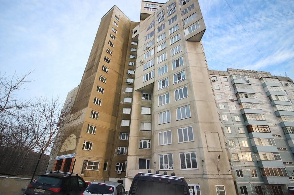 край. Алтайский, г. Барнаул, ул. Папанинцев, д. 123-фасад здания