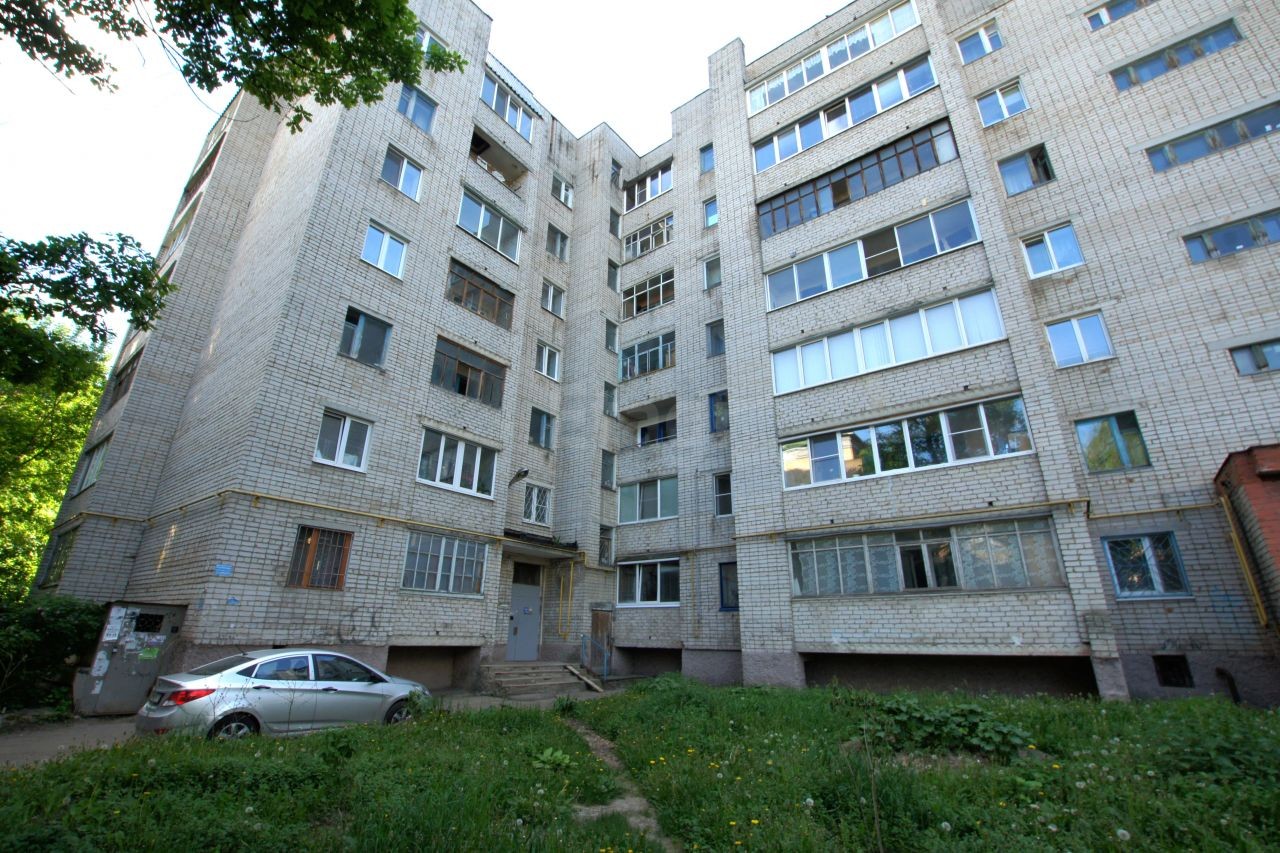 обл. Калужская, г. Калуга, ул. Баумана, д. 4-фасад здания