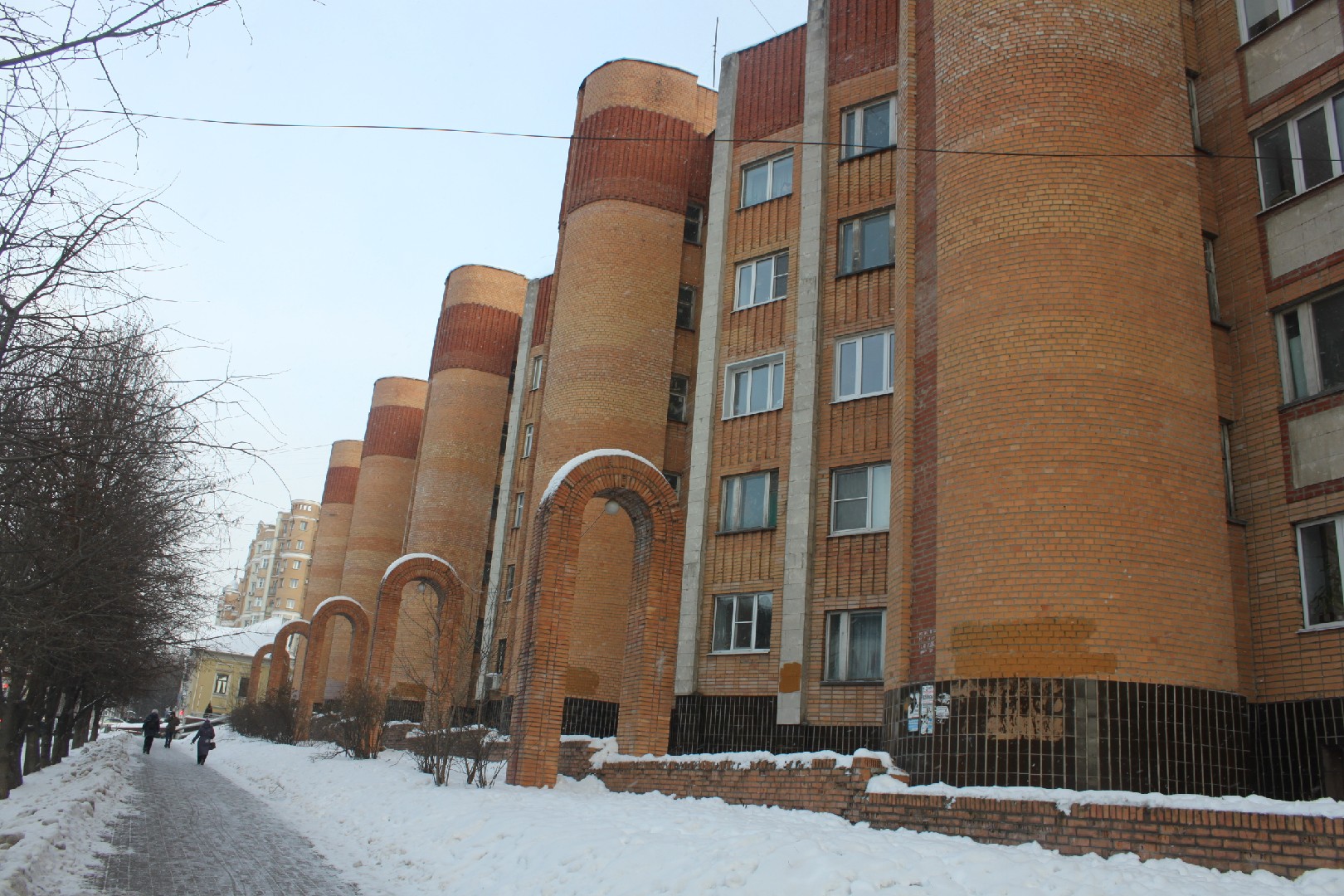 обл. Калужская, г. Калуга, ул. Гагарина, д. 8-фасад здания