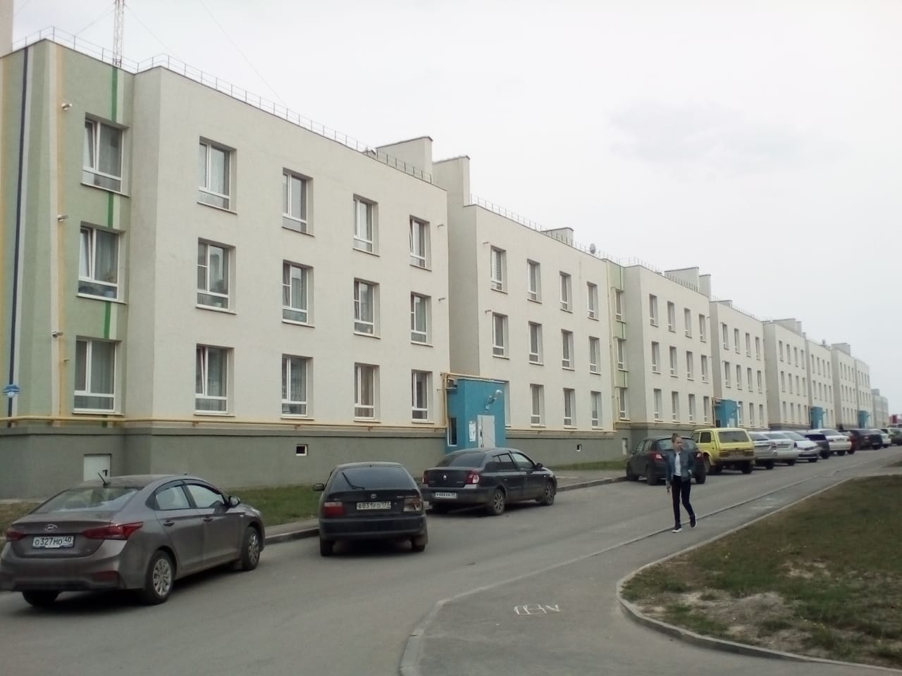 обл. Калужская, г. Калуга, ул. Петра Тарасова, д. 13-фасад здания