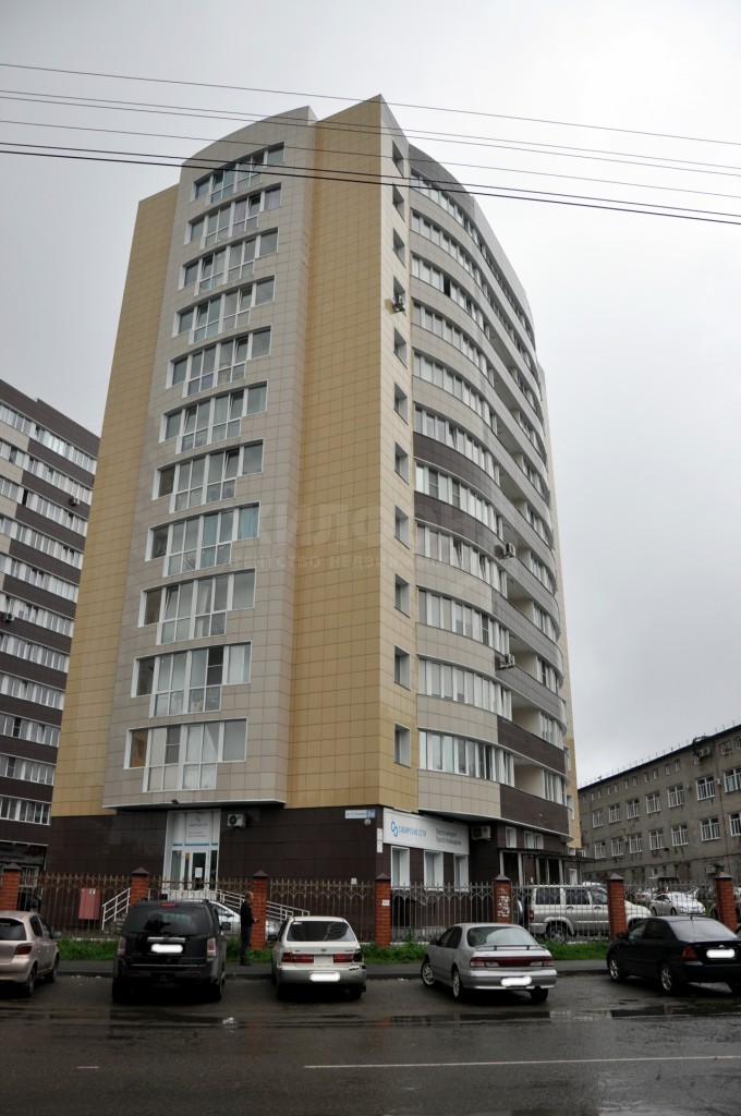 край. Алтайский, г. Барнаул, ул. Петра Сухова, д. 2в-фасад здания