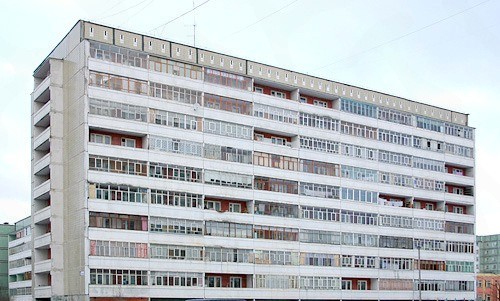 обл. Калужская, г. Обнинск, ул. Курчатова, д. 42-фасад здания