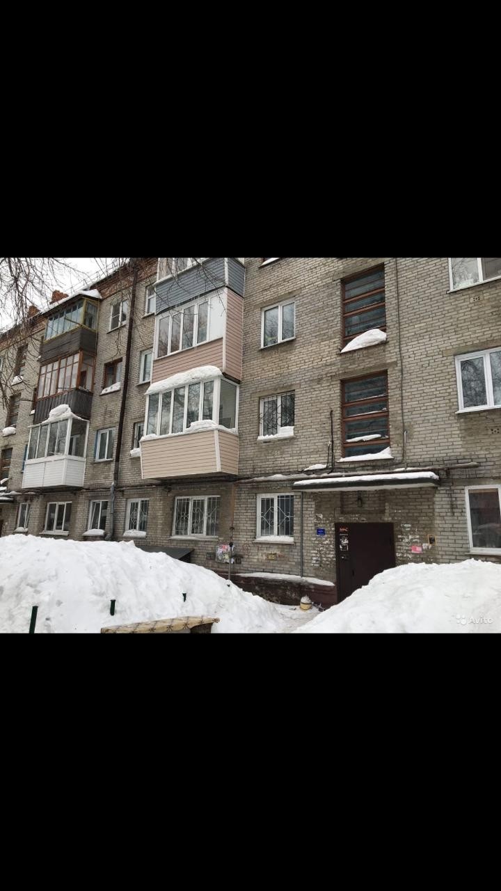 край. Алтайский, г. Барнаул, ул. Петра Сухова, д. 52-фасад здания