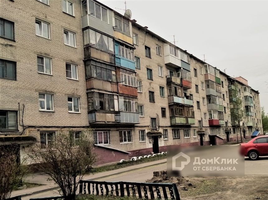 край. Алтайский, г. Барнаул, ул. Петра Сухова, д. 70А-фасад здания
