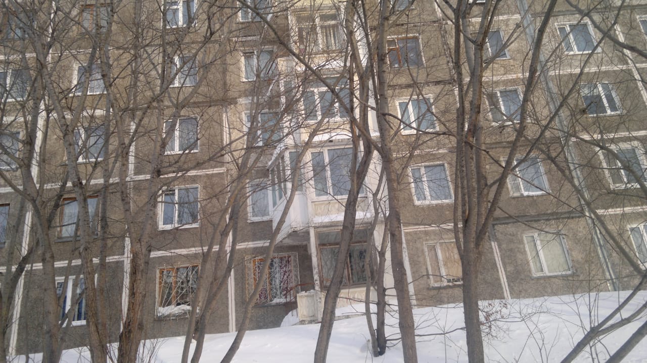 край. Камчатский, г. Петропавловск-Камчатский, ул. Ларина, д. 26-фасад здания