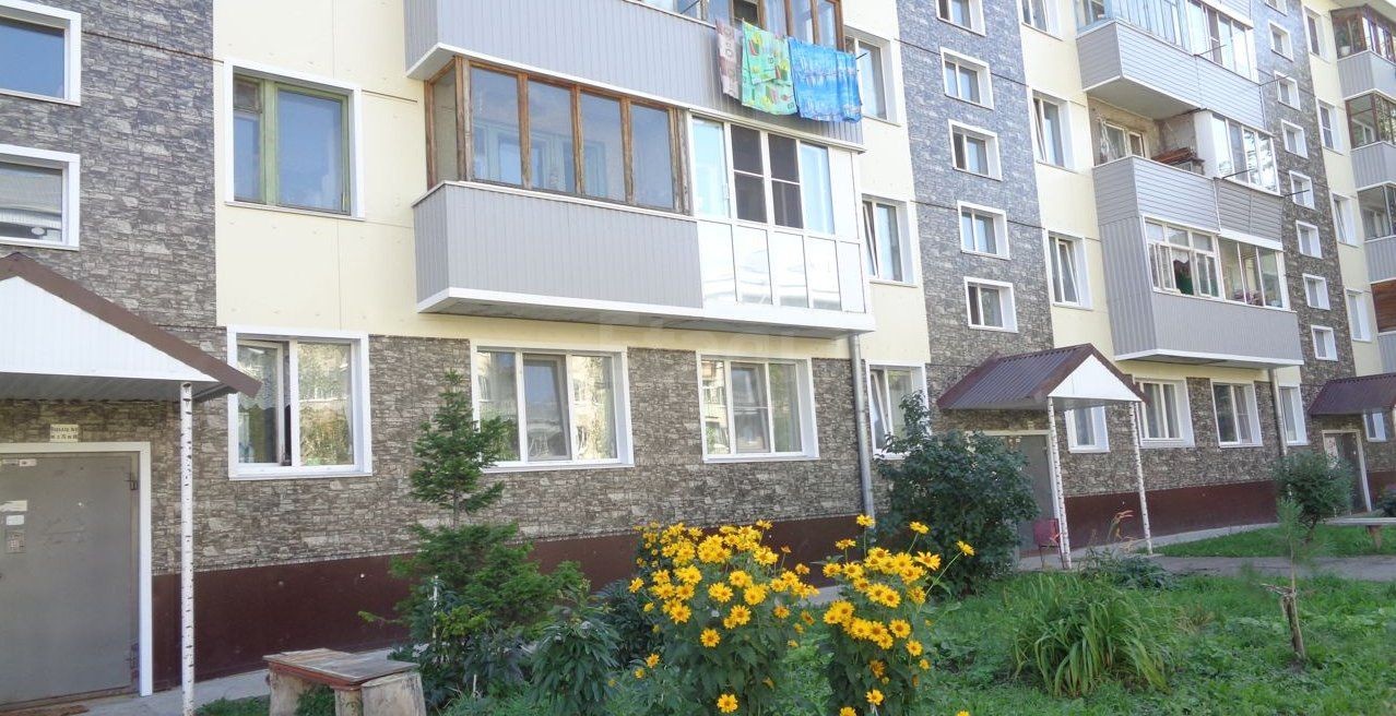 край. Алтайский, г. Барнаул, ул. Попова, д. 26-фасад здания