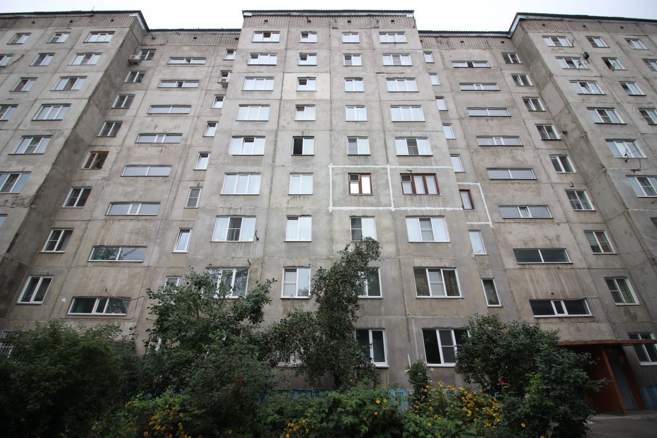 край. Алтайский, г. Барнаул, ул. Попова, д. 37-фасад здания
