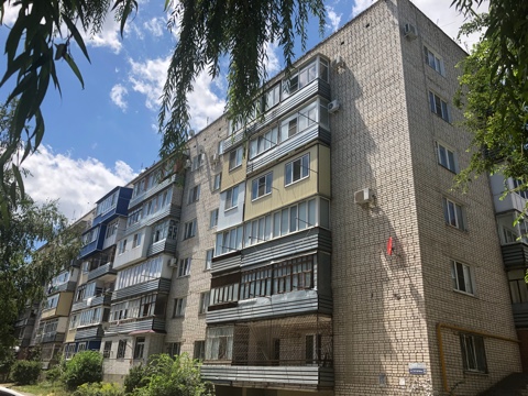 Респ. Карачаево-Черкесская, г. Черкесск, ул. Гагарина, д. 26-фасад здания