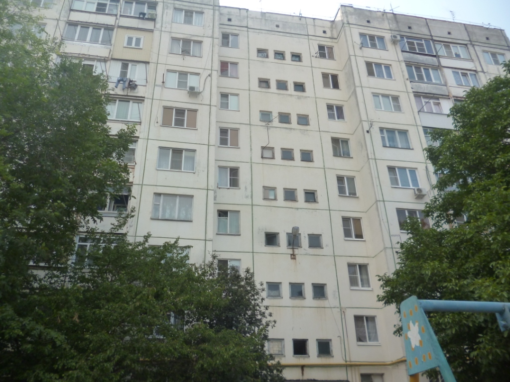 Респ. Карачаево-Черкесская, г. Черкесск, ул. Гутякулова, д. 22-фасад здания