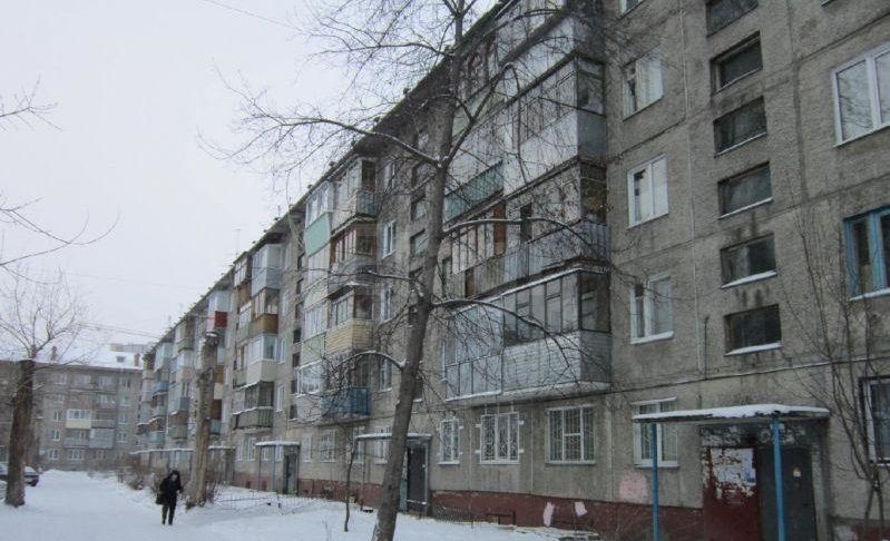 край. Алтайский, г. Барнаул, ул. Попова, д. 44-фасад здания