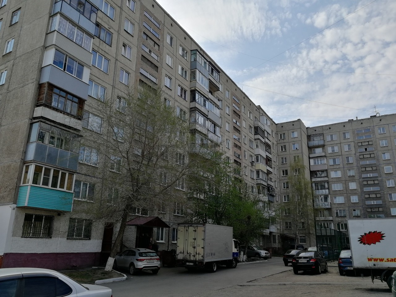край. Алтайский, г. Барнаул, ул. Попова, д. 56-фасад здания