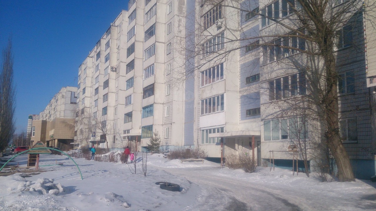 край. Алтайский, г. Барнаул, ул. Попова, д. 75-фасад здания