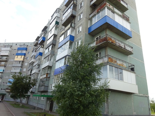 обл. Кемеровская, г. Белово, мкр. 3-й, д. 82-фасад здания