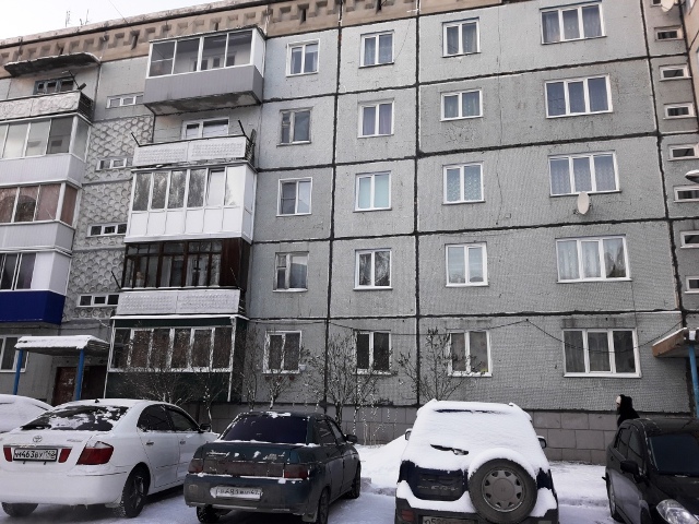 обл. Кемеровская, г. Белово, мкр. 3-й, д. 84-фасад здания