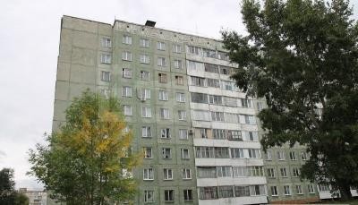 край. Алтайский, г. Барнаул, ул. Попова, д. 85-фасад здания