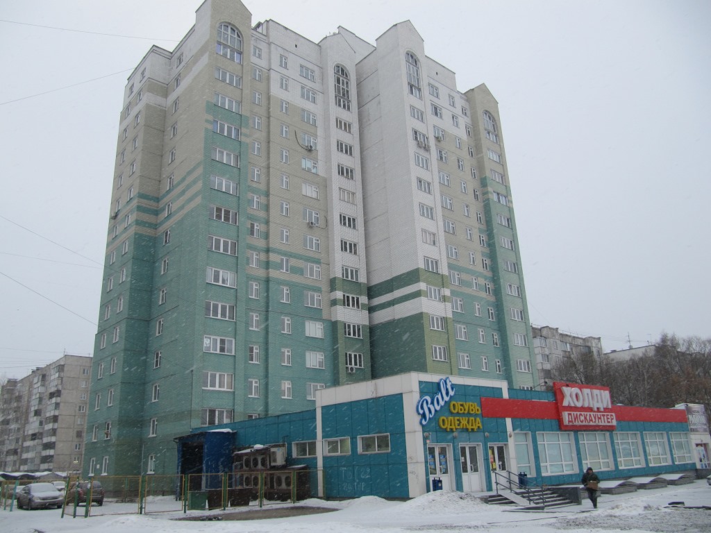 край. Алтайский, г. Барнаул, ул. Попова, д. 97-фасад здания