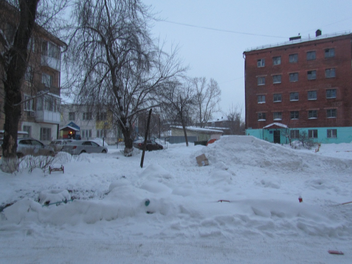 обл. Кемеровская, г. Кемерово, ул. Кирова, д. 34-придомовая территория