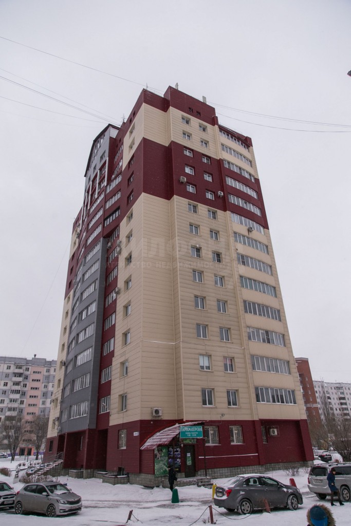 край. Алтайский, г. Барнаул, ул. Попова, д. 153 а-фасад здания