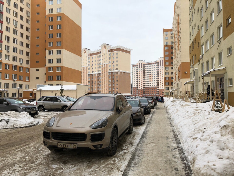 обл. Кемеровская, г. Кемерово, пр-кт. Московский, д. 14-придомовая территория