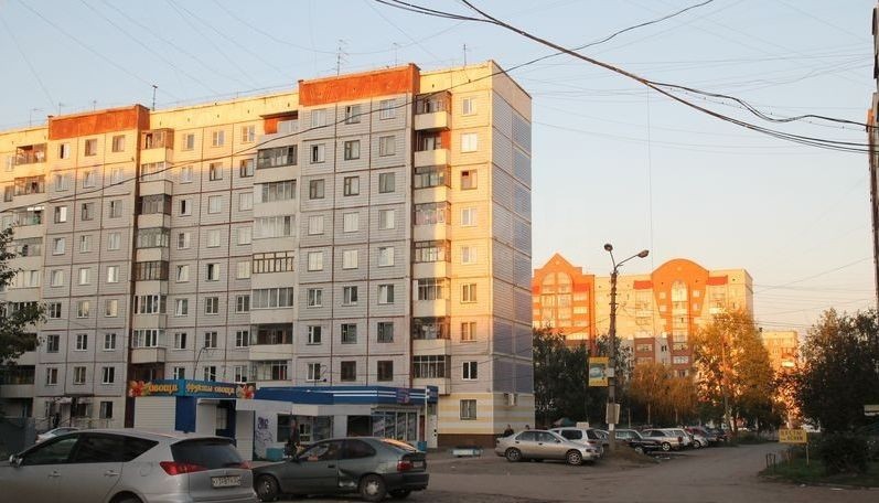 край. Алтайский, г. Барнаул, ул. Попова, д. 188-фасад здания