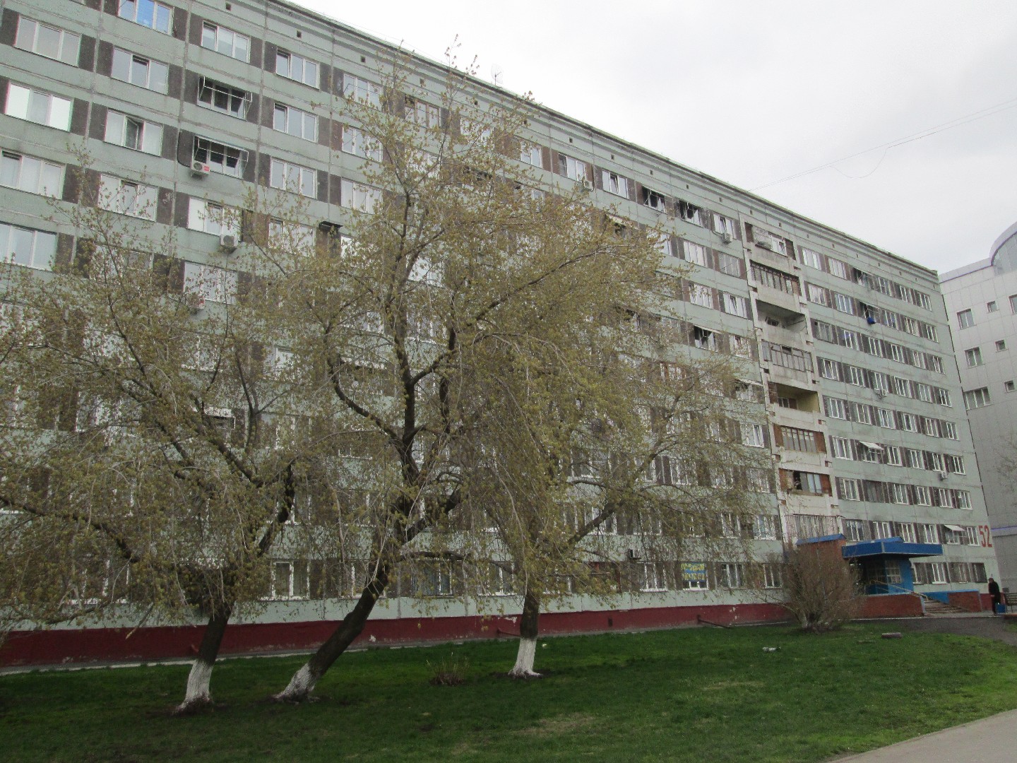 обл. Кемеровская, г. Кемерово, б-р. Строителей, д. 52-фасад здания