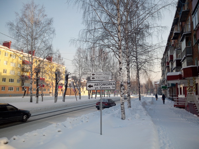 обл. Кемеровская, г. Междуреченск, пр-кт. 50 лет Комсомола, д. 35-придомовая территория