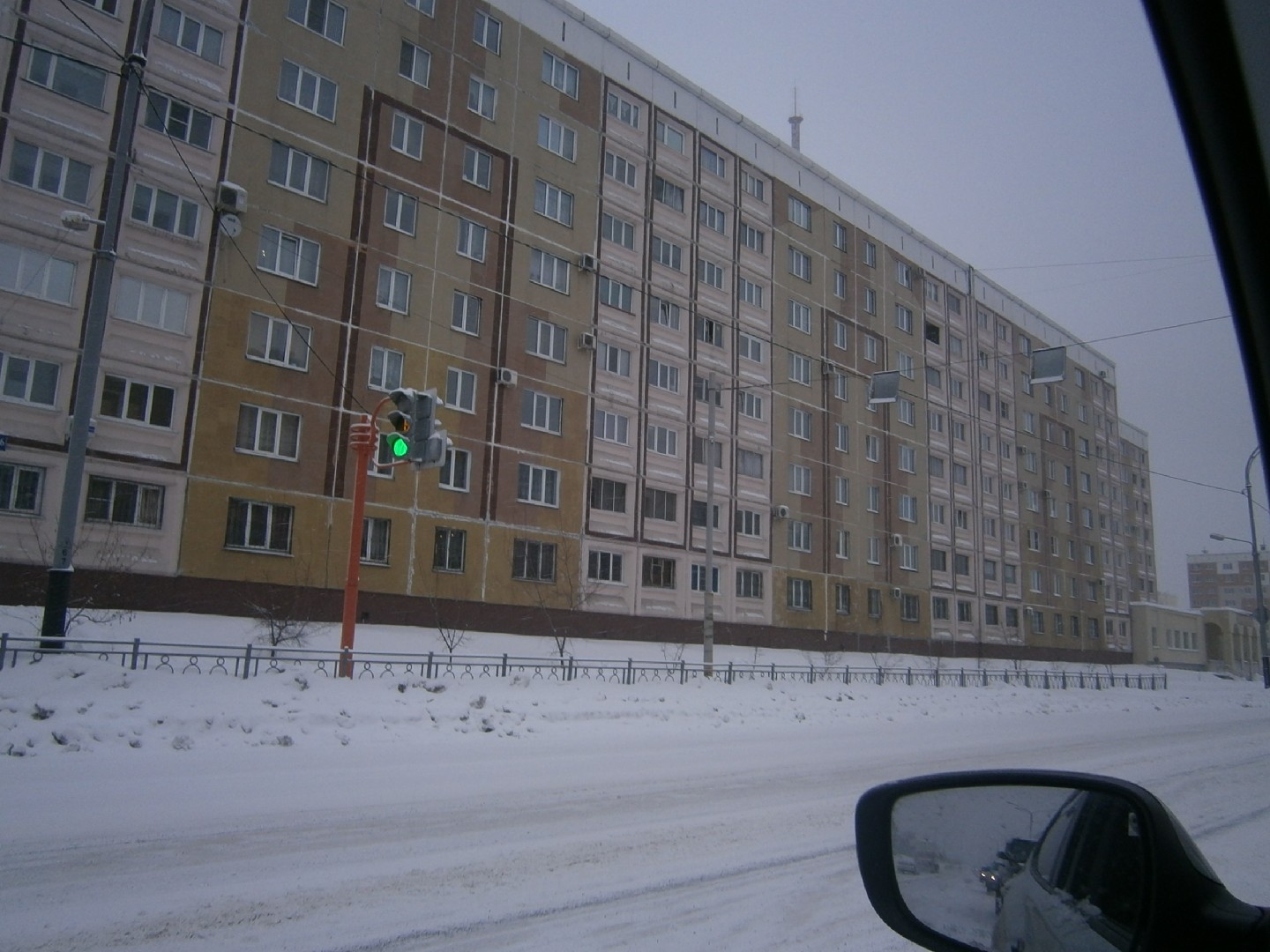 обл. Кемеровская, г. Междуреченск, пр-кт. Шахтеров, д. 16-фасад здания