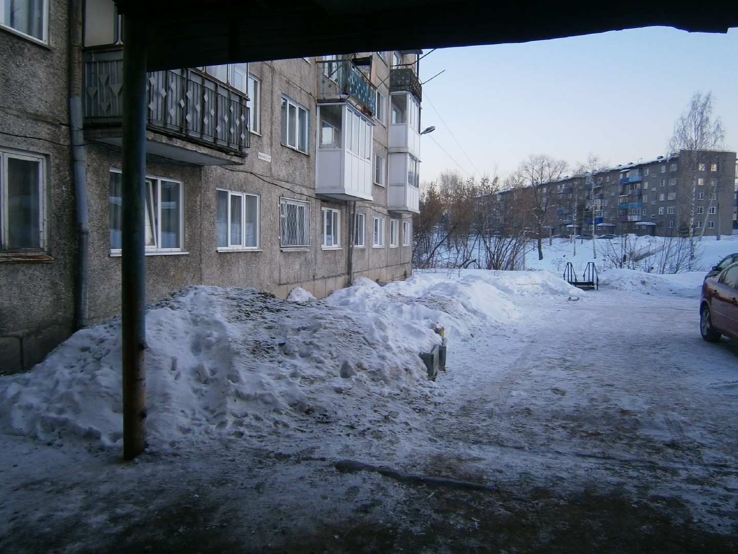 обл. Кемеровская, г. Мыски, ул. Олимпийская, д. 5-придомовая территория