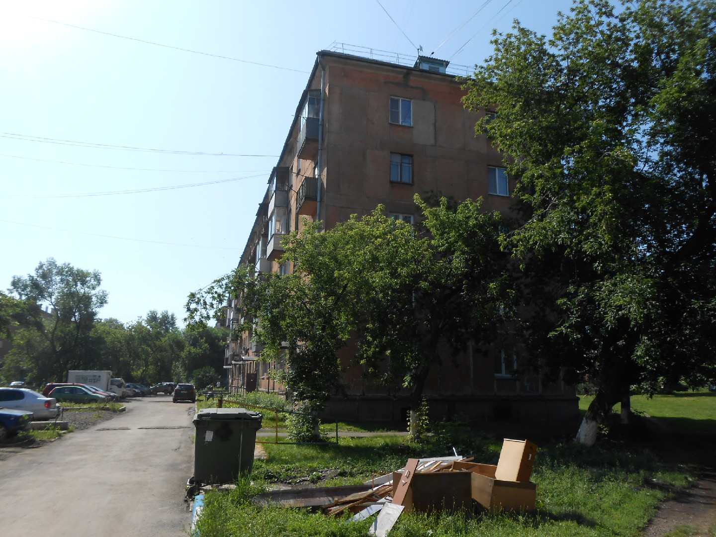 обл. Кемеровская, г. Новокузнецк, пр-кт. Бардина, д. 6-фасад здания