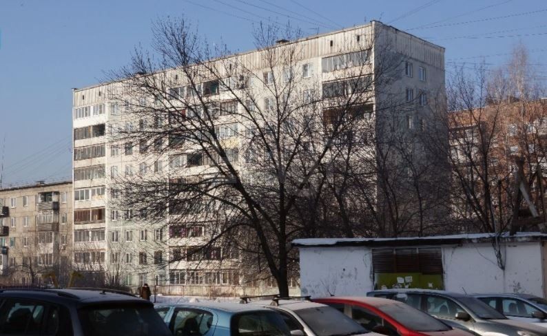 обл. Кемеровская, г. Новокузнецк, ул. Батюшкова, д. 19-фасад здания