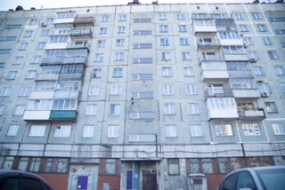 обл. Кемеровская, г. Новокузнецк, ул. Белана, д. 19-фасад здания