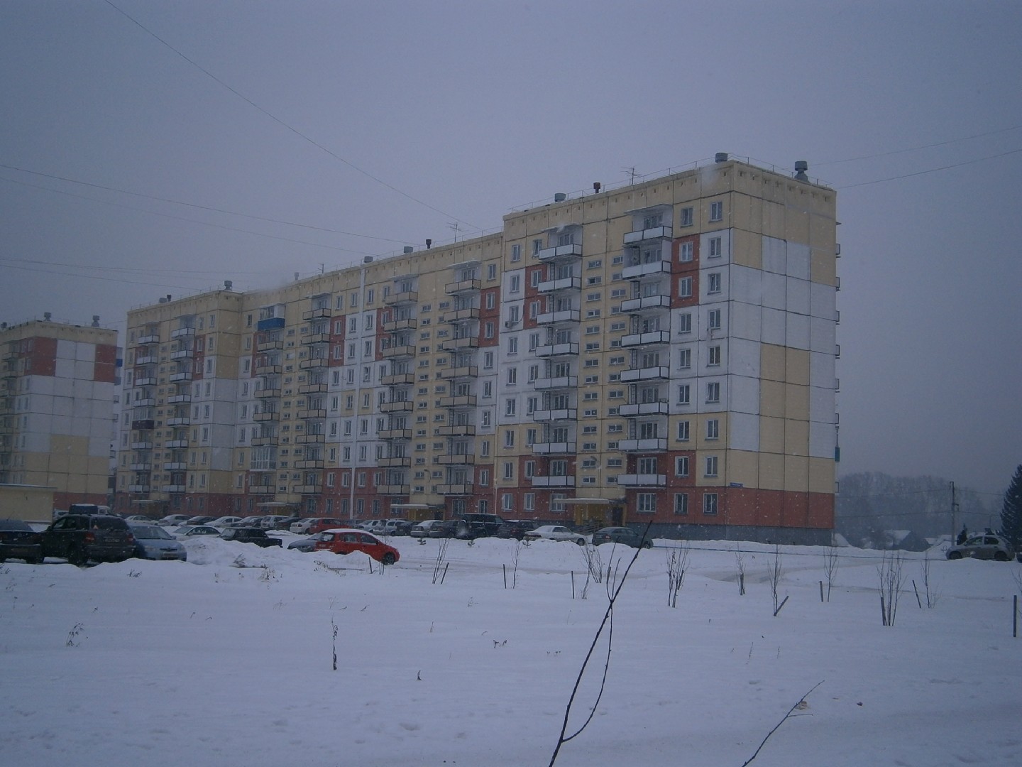 обл. Кемеровская, г. Новокузнецк, ул. Братьев Сизых, д. 10а-фасад здания